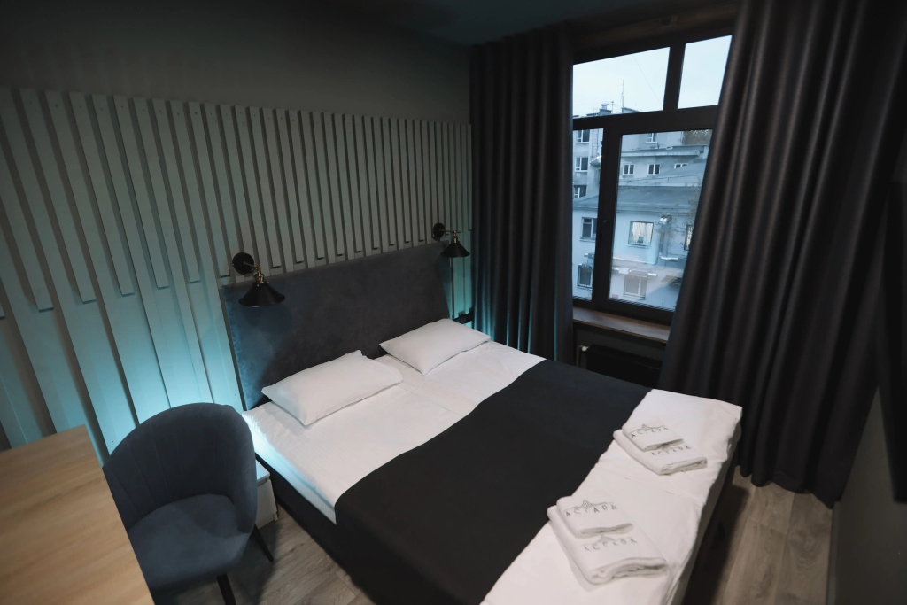 Comfort Double room with city view (full double bed)