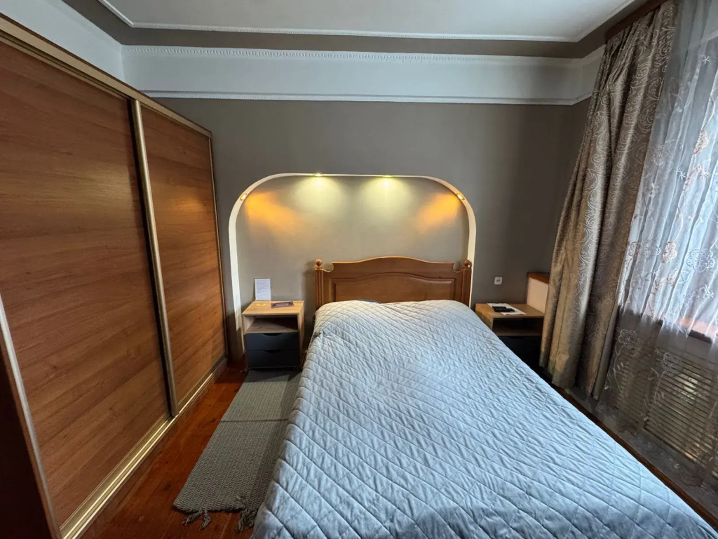 Standard Double room with courtyard view (full double bed)