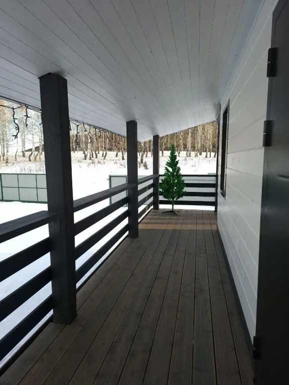 Коттедж с 2 комнатами с балконом в Фортуна