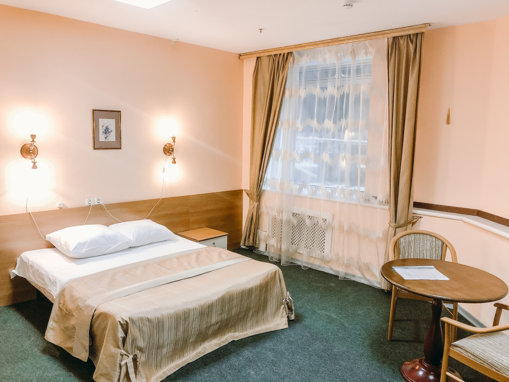 Smart Hotel KDO Samara Hotel Room Type - Standard Double room full double bed