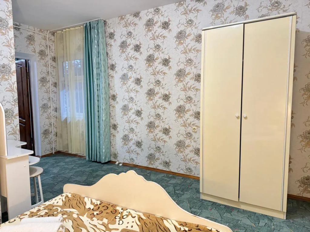 Апартаменты с 3 комнатами в Славный дом