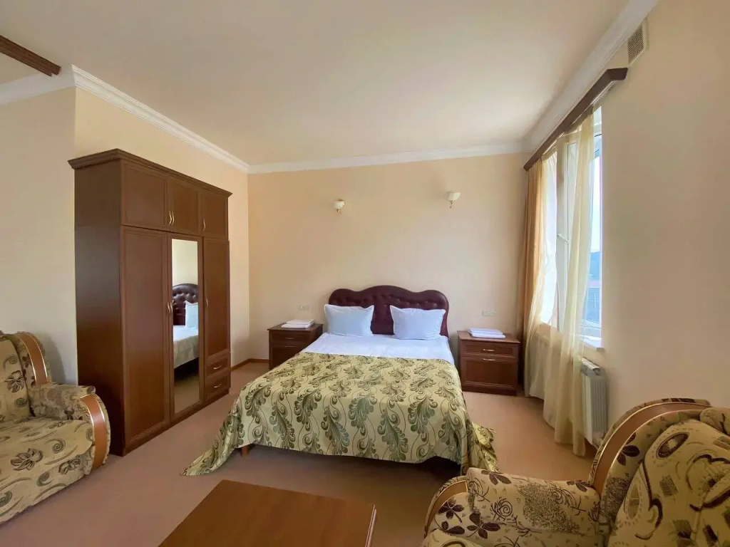 Standard Family room with view