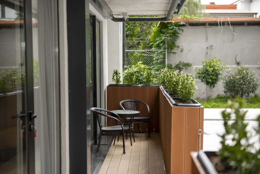 Sunset Hostel by ELT
