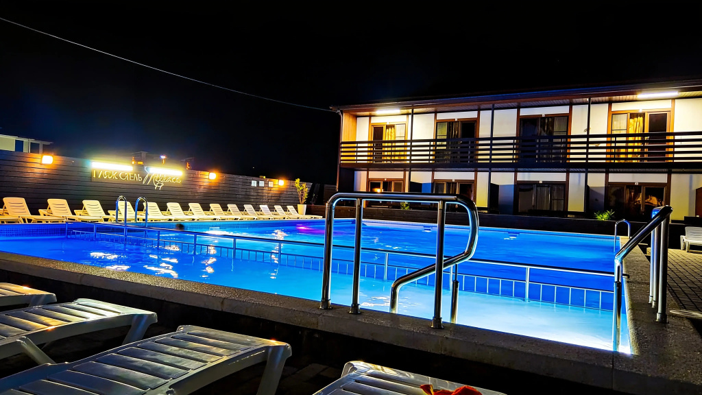 Hotel photo 25