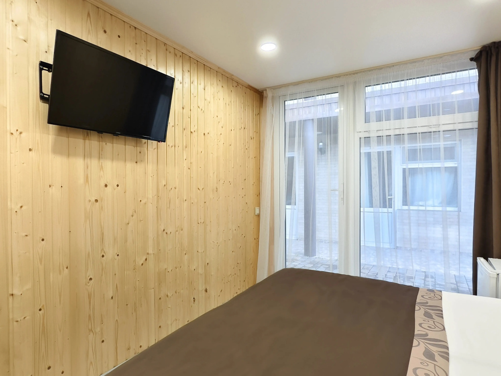 Двухместный номер Comfort (двуспальная кровать) в Гранат