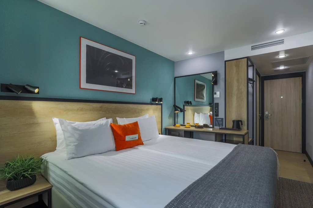 X-Room Room Type - Standard Double room with city view full double bed