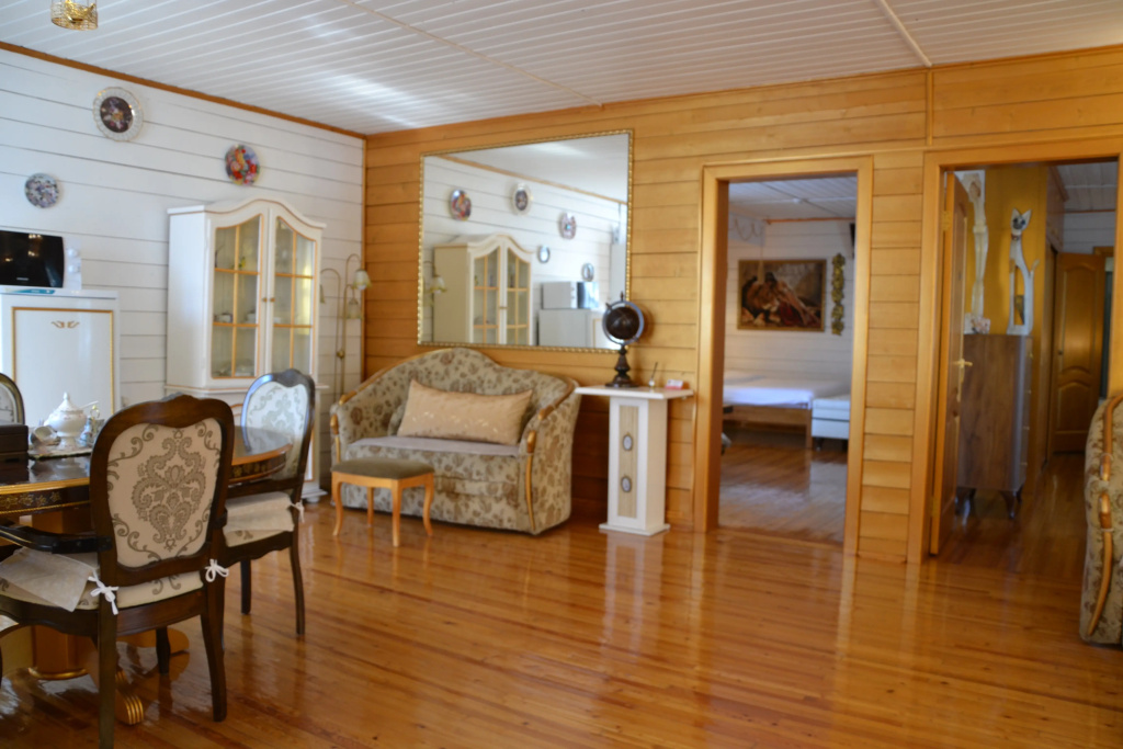 Double Suite with balcony and with lake view (full double bed)