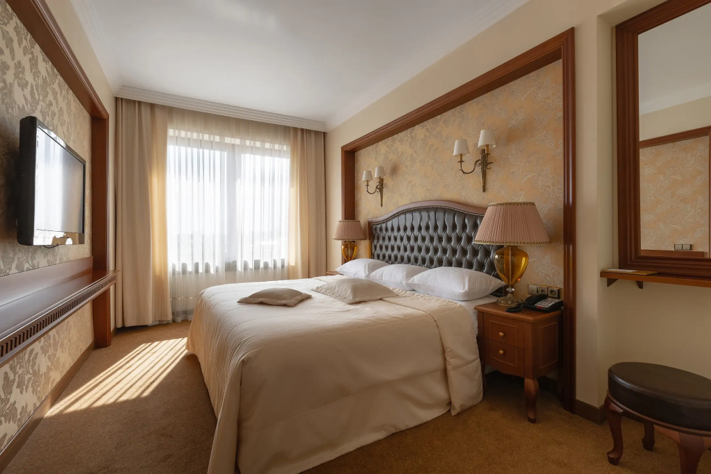 President Hotel Room Type - Double Suite full double bed