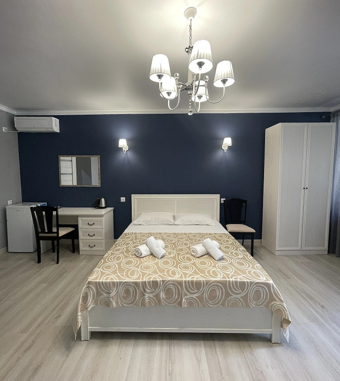 2 Bedrooms Standard Family room with balcony