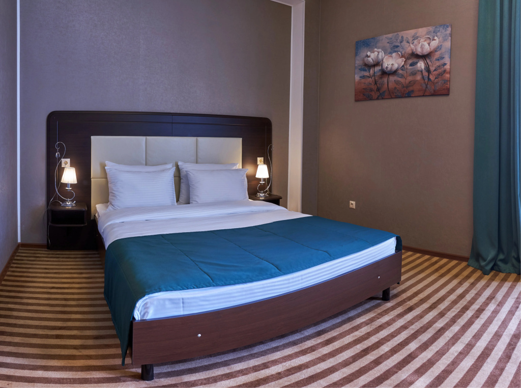 Estel Hotel Room Type - Double Junior Suite with city view full double bed