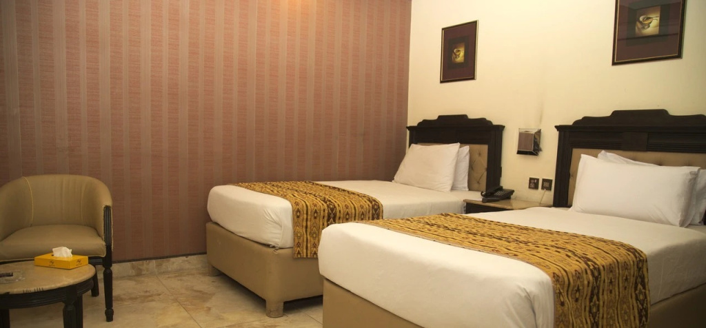 Royal Lahore Hotel - Chambres