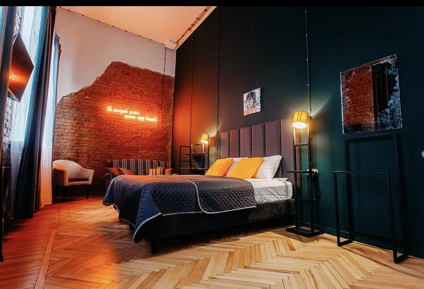 Murman Loft Hotel Hostel Room Type - Double Suite with city view full double bed