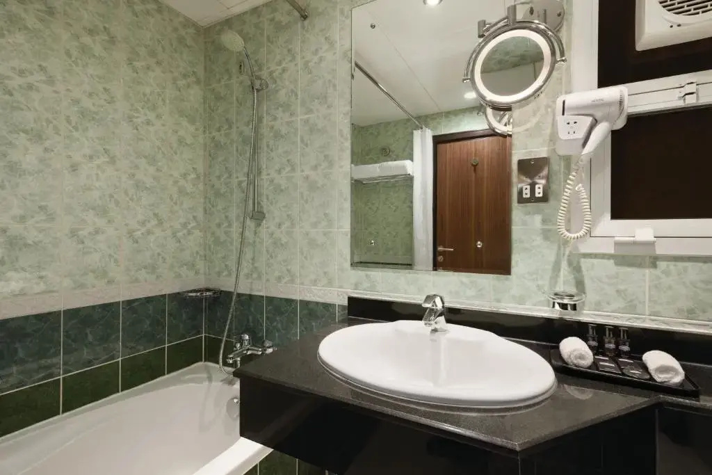 Hotel Howard Johnson by Wyndham Abu Dhabi - Général