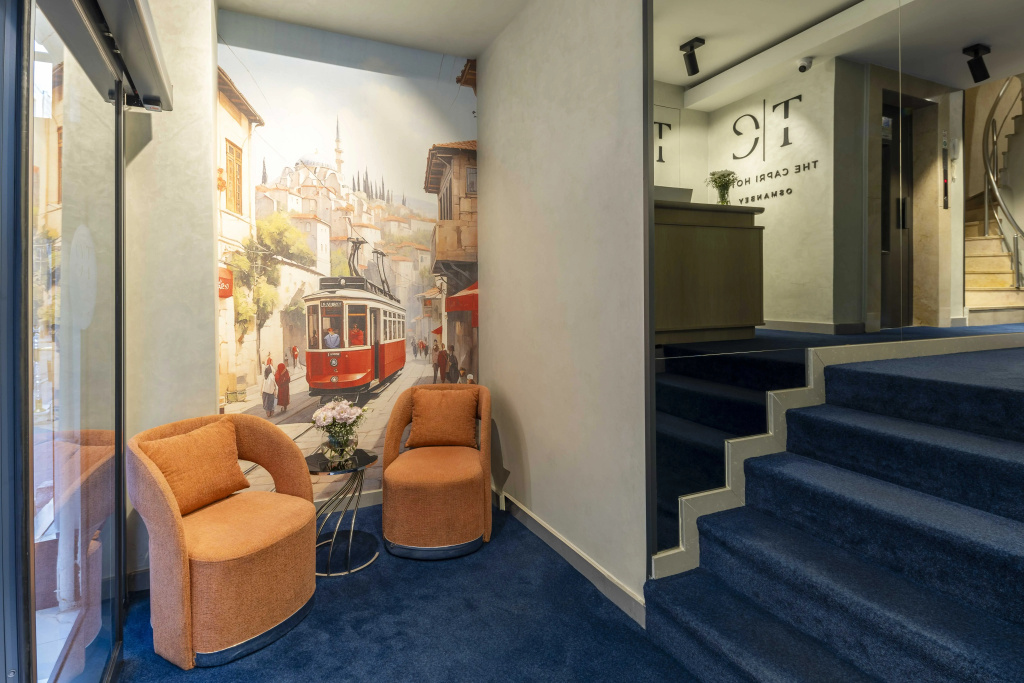 Lobby & Reception