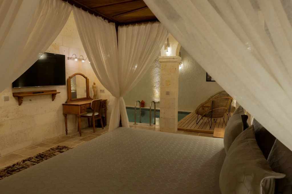 Suite with view