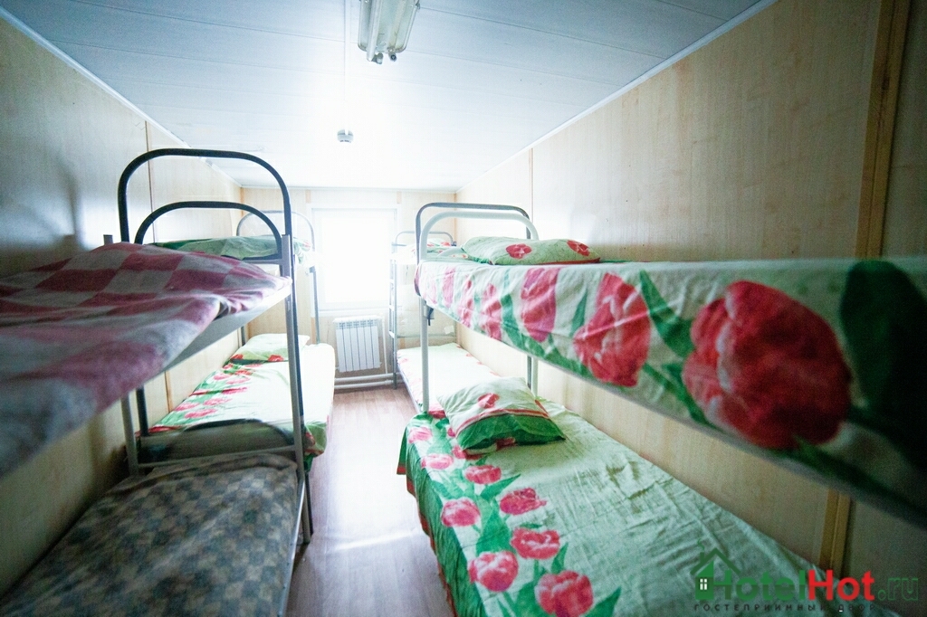Кровать в общем номере (мужской номер) в У Федоровича