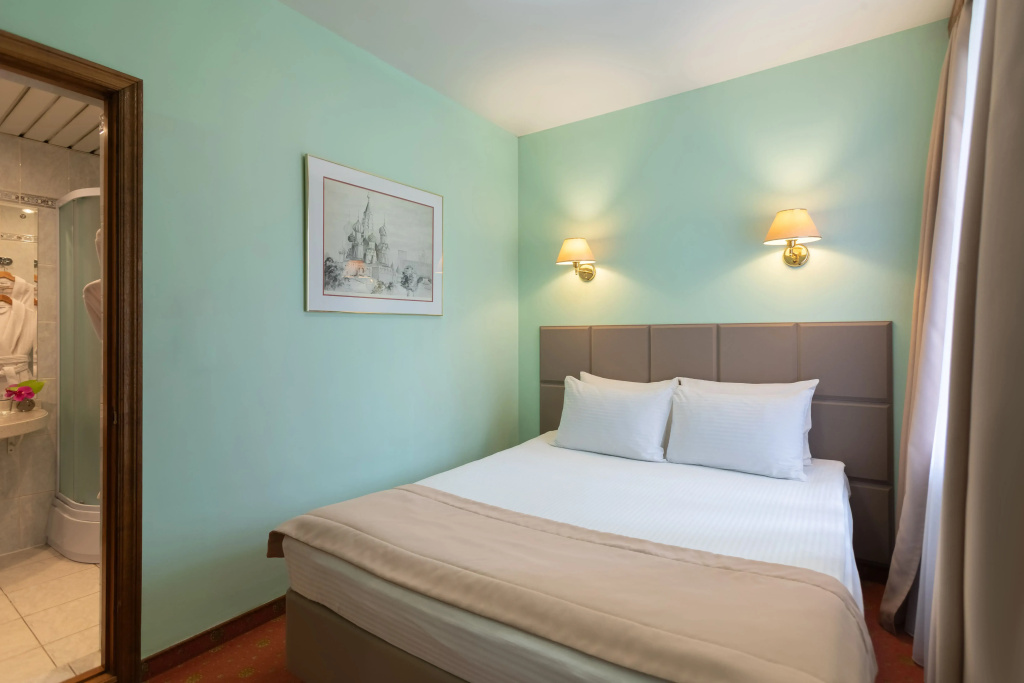 Sretenskaya Hotel Room Type - Double Suite full double bed