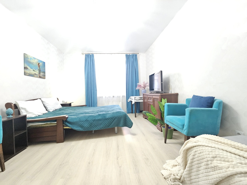 Квартира Теплый Берег в отличном доме - фото 13