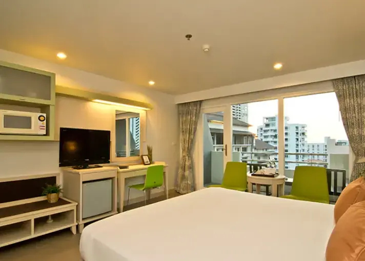 Deluxe Double room with balcony (full double bed)