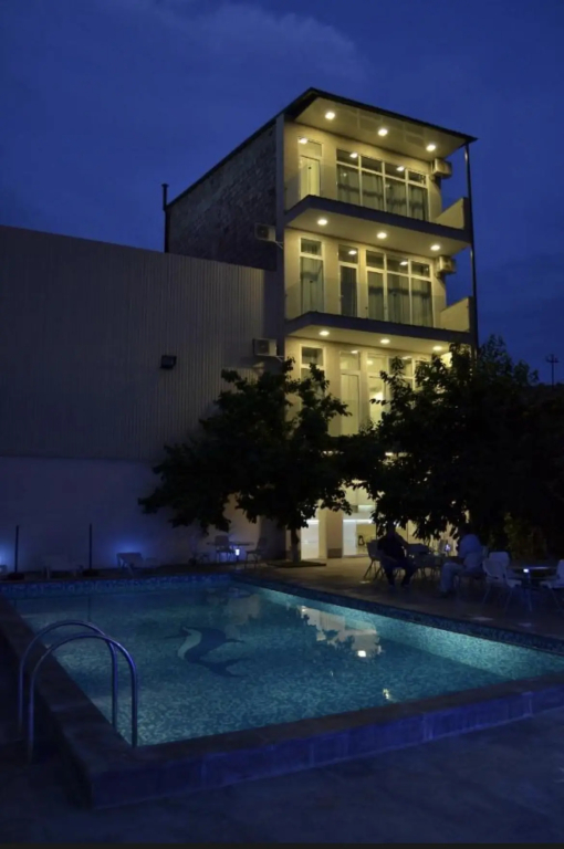 Отель Wave Inn Yerevan