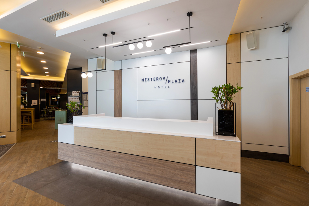 Lobby & Reception