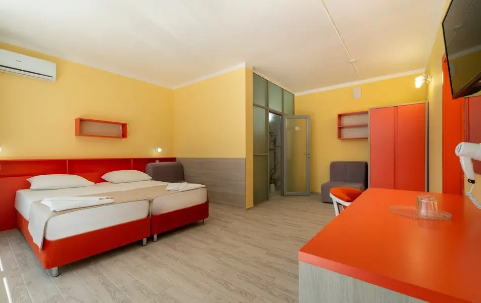 1 Bedroom Standard Maxi (without Balcony) Double (twin beds)