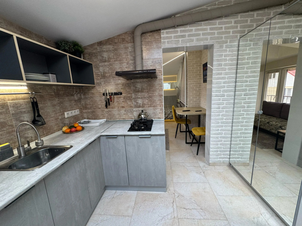 Отель Квартира Loft studii 7 в Сириусе