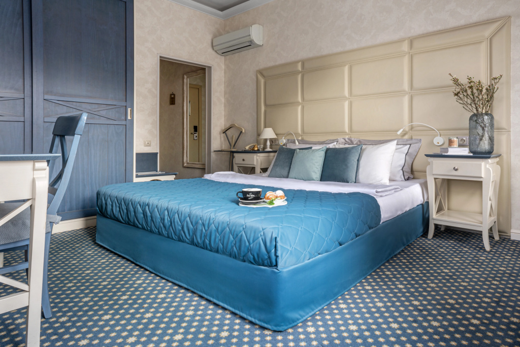 Superior Double room (full double bed)