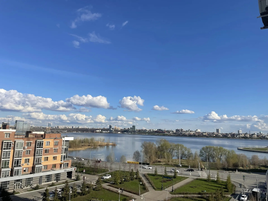 Апартаменты Евродвушка с видом на Кремль — фото