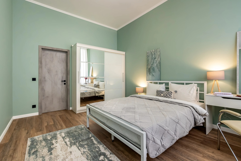 Апартаменты Sergeew Apartments двухкомнатный Люкс с видом на набережную Фонтанки — фото