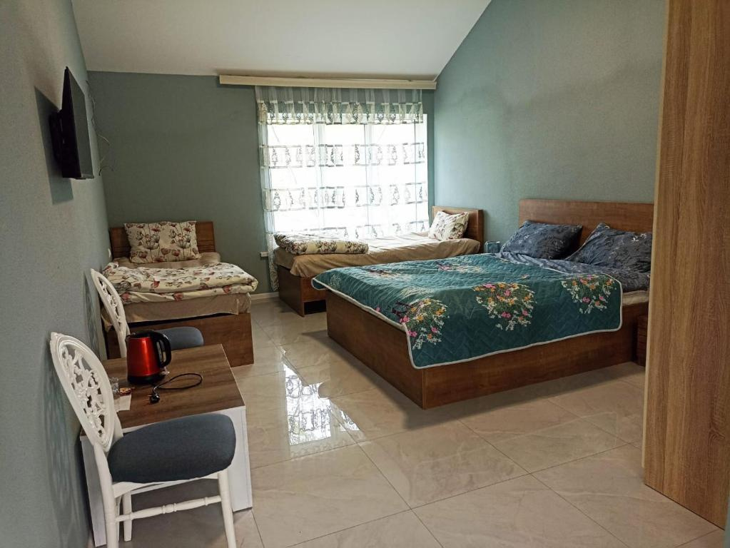 Family Quadruple room with river view