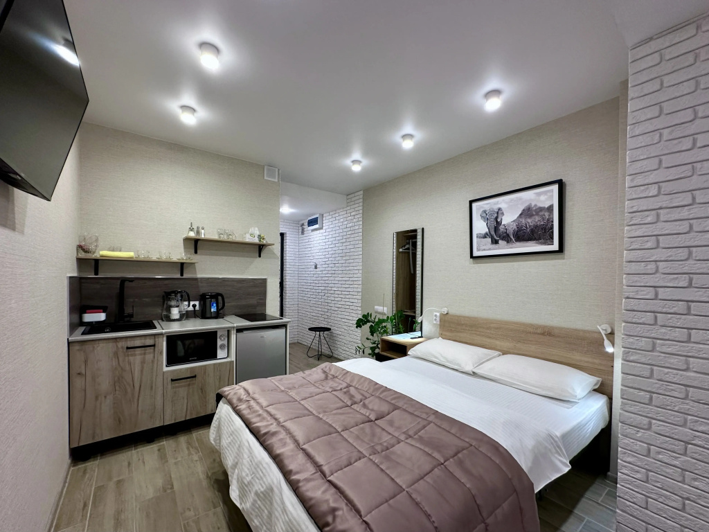 Kalancha 15 Apartments Room Type - Design Ivory Double Studio Room with park view full double bed