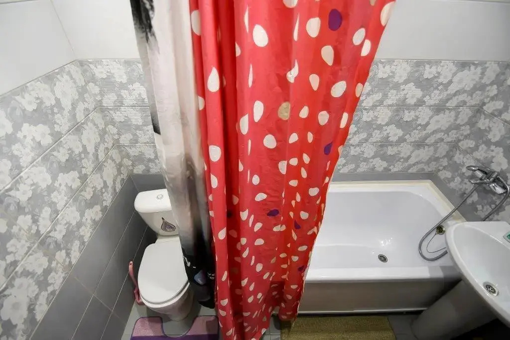 Отель Квартира на Ул Химиков 4 в Омске