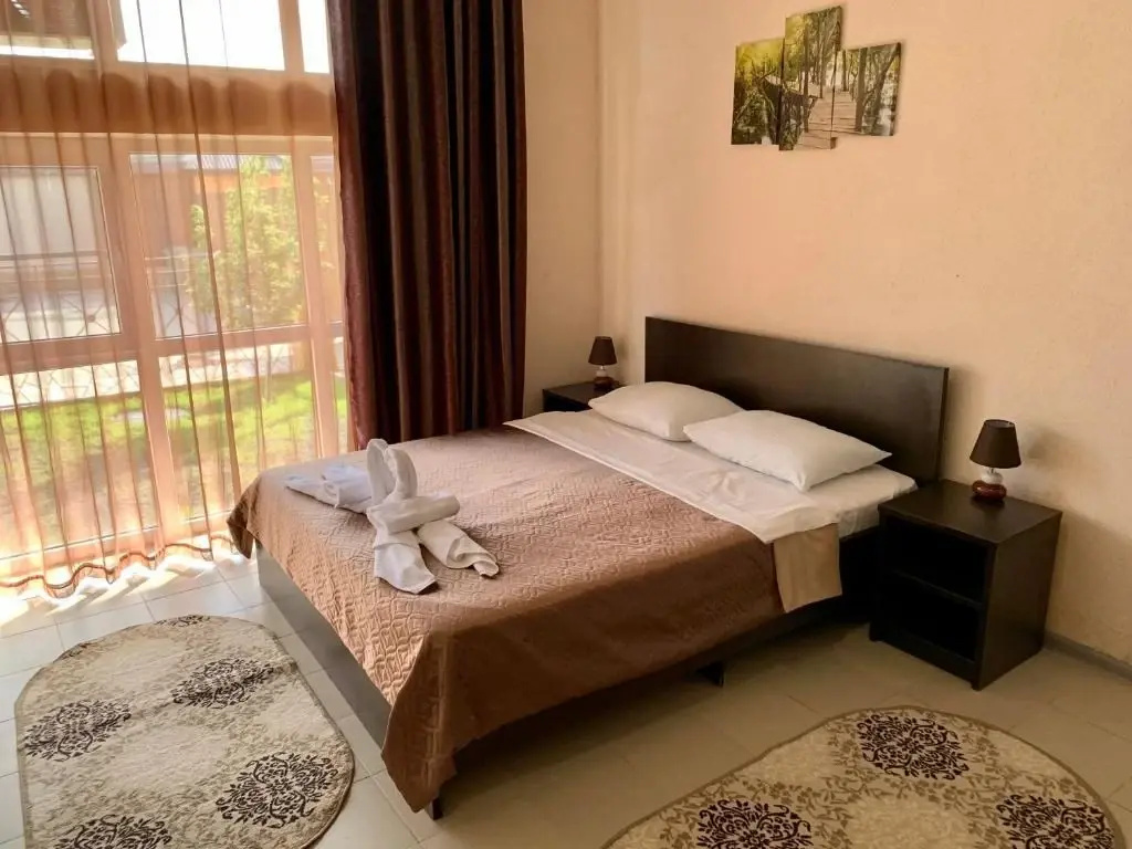 Standard Double room (full double bed)