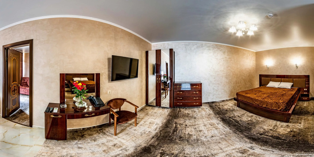 2 Bedrooms Sextuple Apartment with balcony