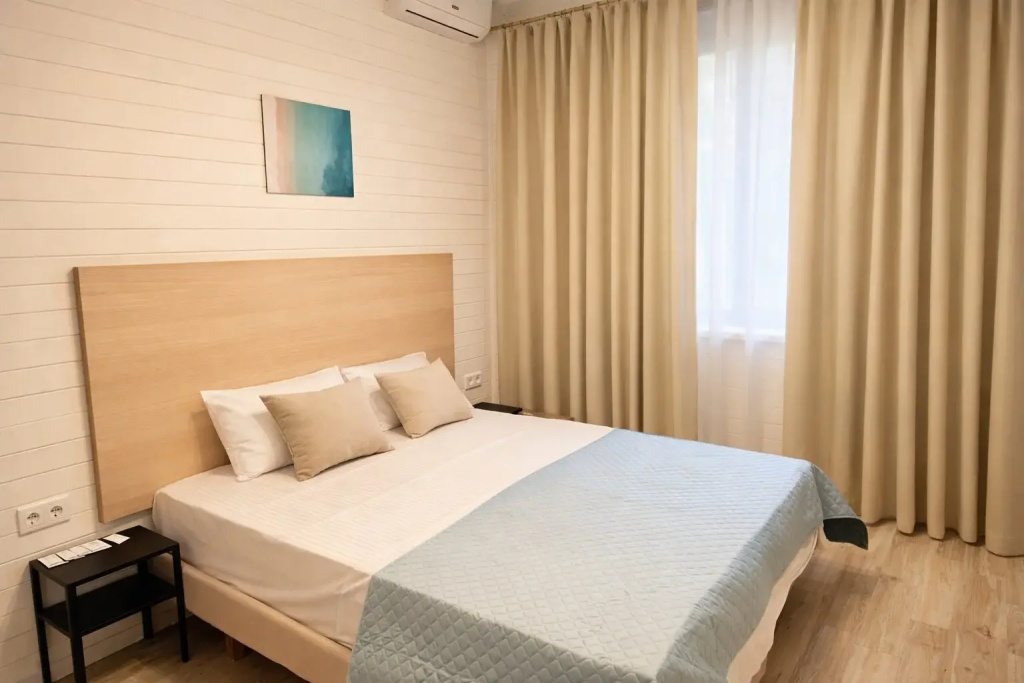 1 Bedroom Standard room with courtyard view