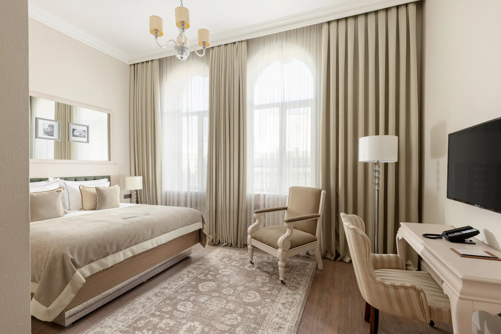 Boutique 19 Hotel Room Type - Premier Double room (full double bed)
