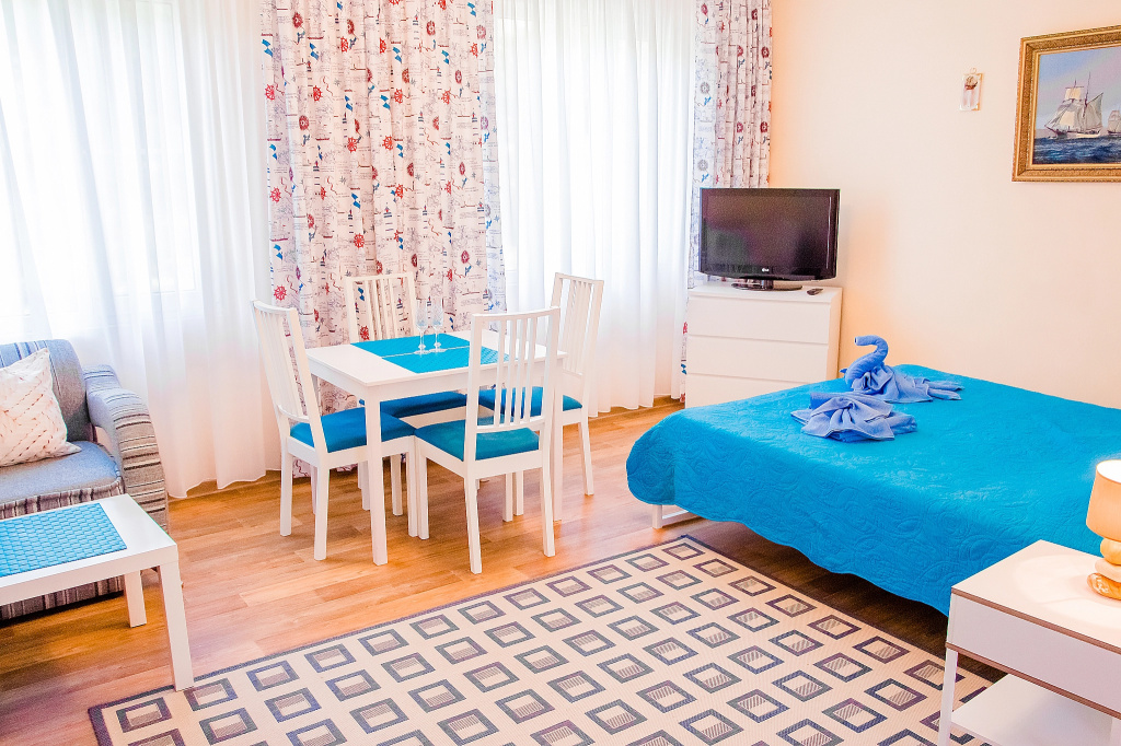 (Marine Building) Double Studio (full double bed)