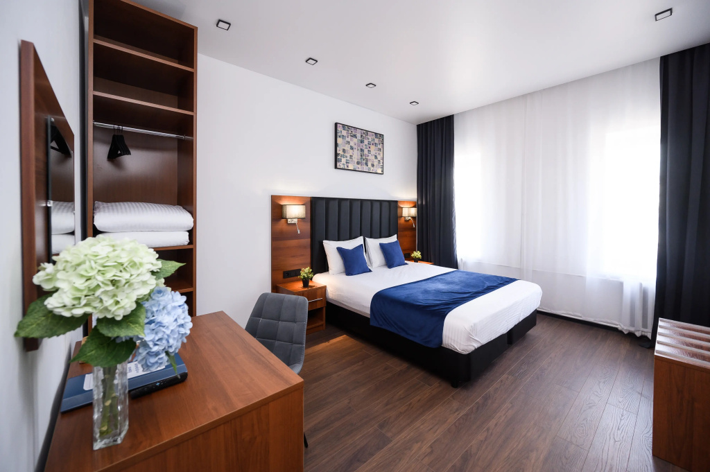 Superior Double room (full double bed)