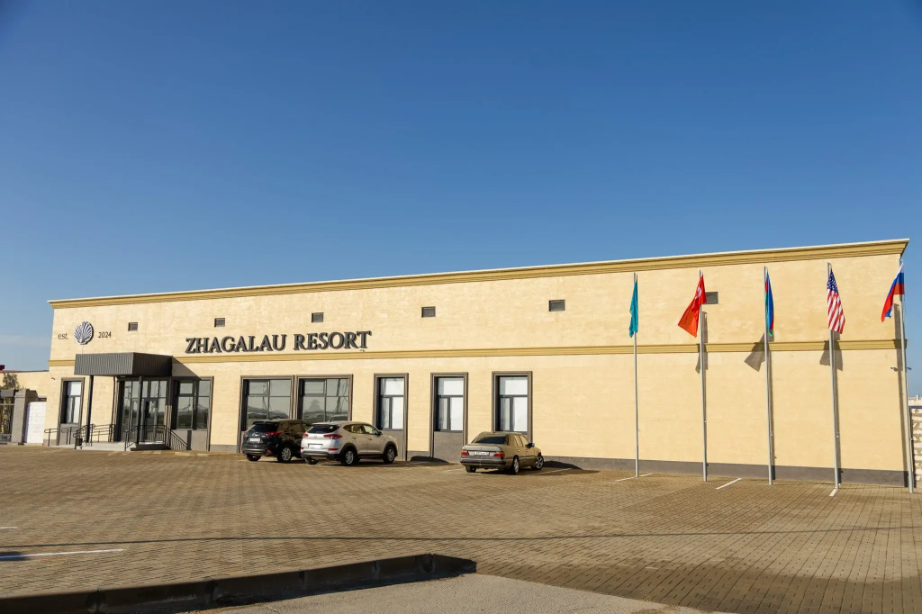 Курортный отель Zhagalau