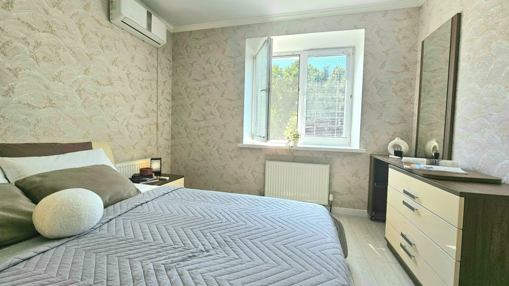 Квартира Urban Apartments 2-х комнатная рядом с метро и базой отдыха у леса — фото