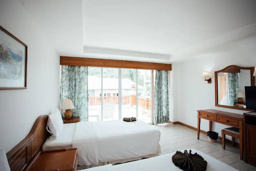 Superior Double room with balcony and with mountain view (full double bed)