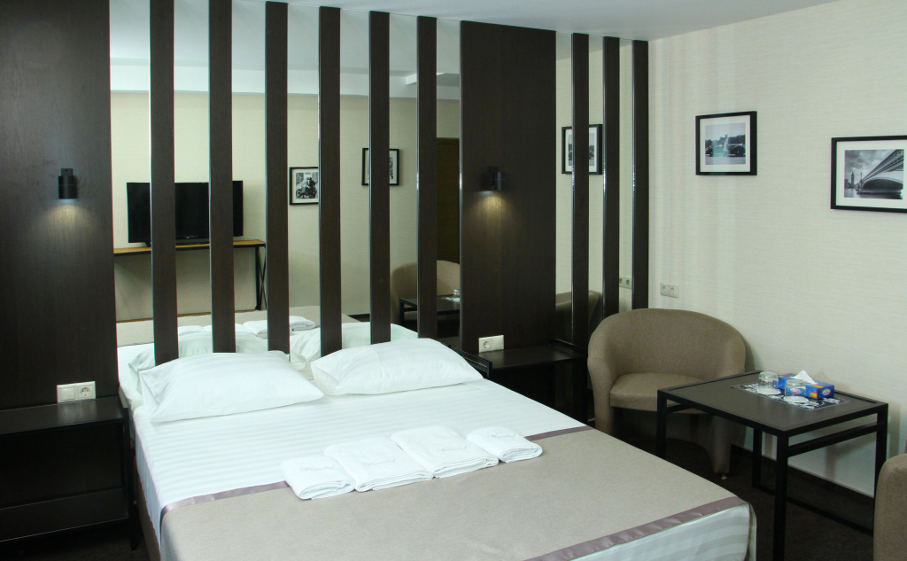VEZENDORF HOTEL photo 3
