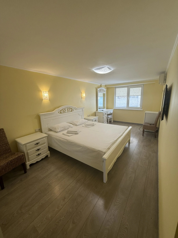Superior Double room (full double bed)