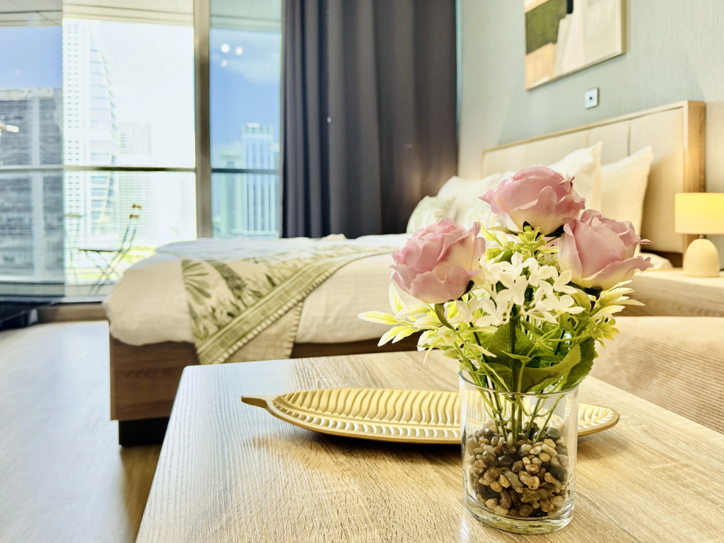 Апартаменты Cosmos Living Spacious Studio With Balcony — фото
