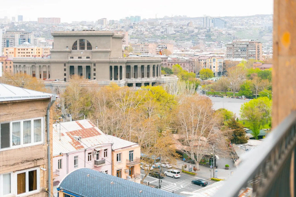 On Mashtots avenue 33/1-51 Apartments