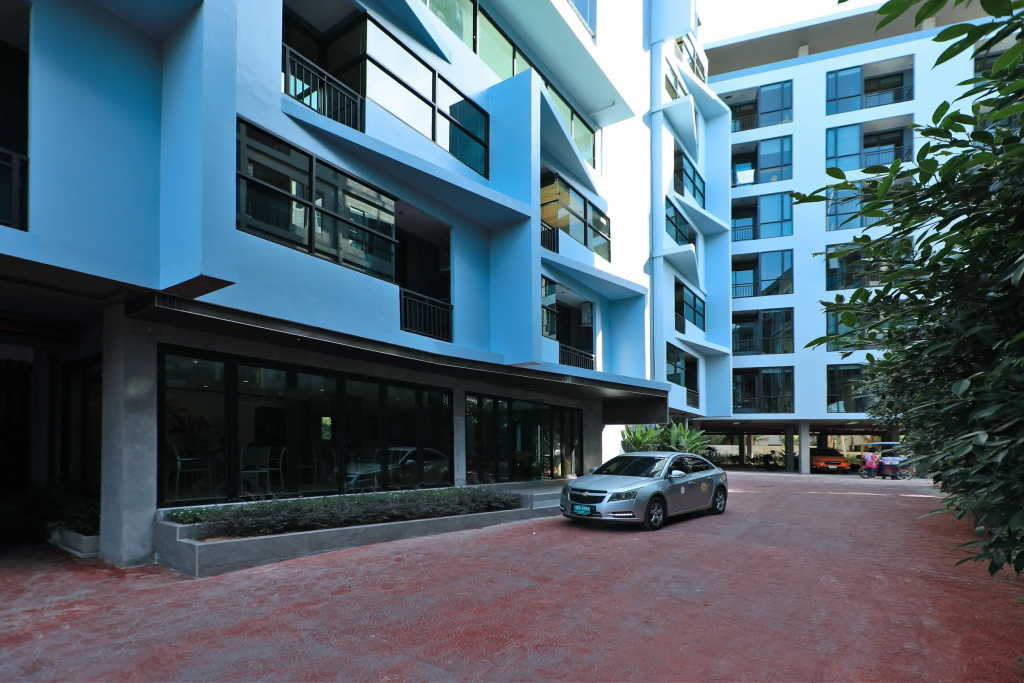 Studiya S Vidom Na Gory Ryadom S Plyazhem Naykharn Rew‑b725 Apartments