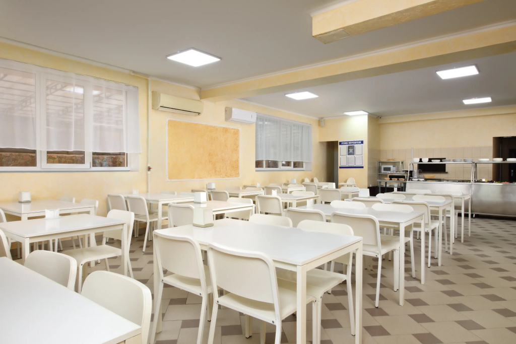 Food & Beverage