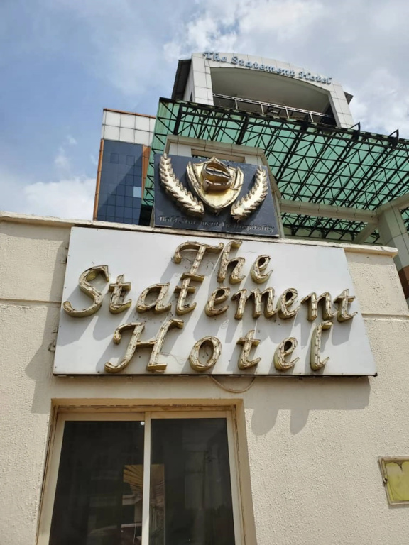 Statement Suites Hotel