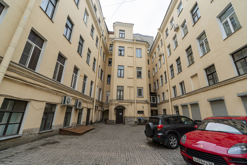 Отель Меблированные комнаты Ринальди Арт в Санкт-Петербурге